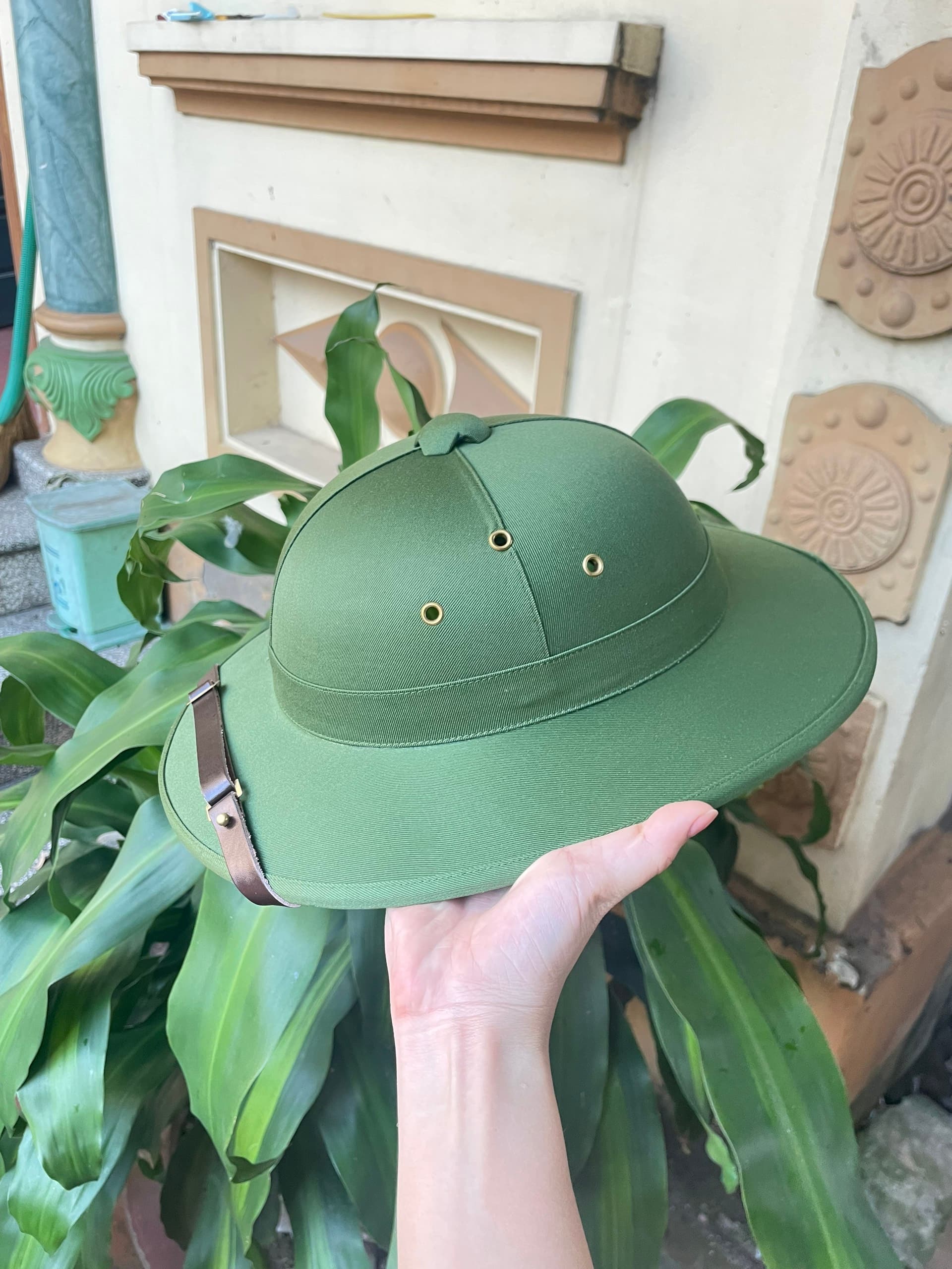 Mũ Vành Rộng Nam Nữ Phong Cách Cổ Điển – Mũ Che Nắng, Che Mưa Thời Trang Cao Cấp