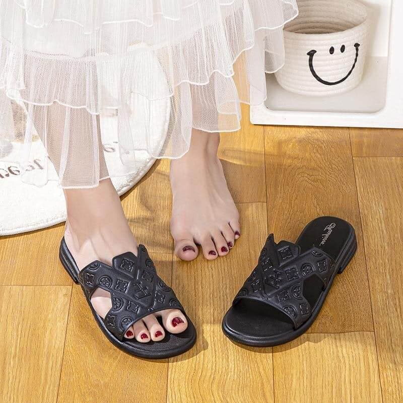 Dép Lê Quai Ngang Nữ Họa Tiết Monogram – Dép Đế Cao Su Non Êm Chân, Thời Trang