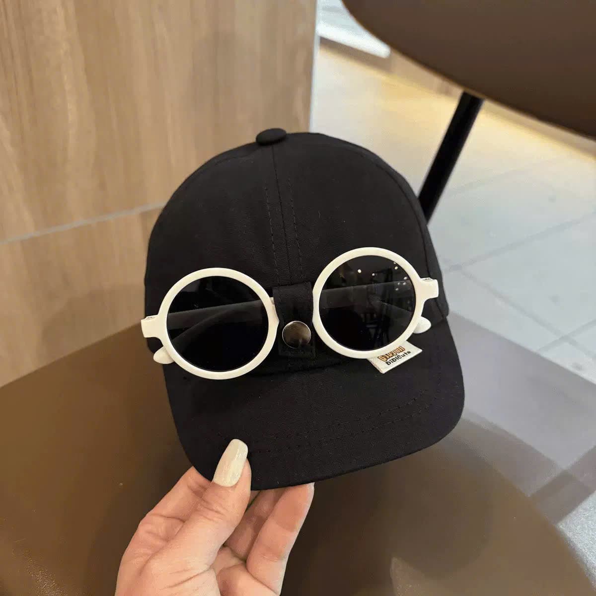 Mũ Kèm Kính Cho Bé Từ 2–10 Tuổi – Nhẹ, Mát, Chống Nắng (Đủ 4 Màu)