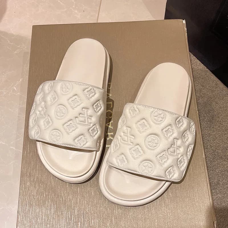 Dép nữ quai ngang uđế xuồng cho cô nàng cá tính, phong cách trẻ trung năng động trend