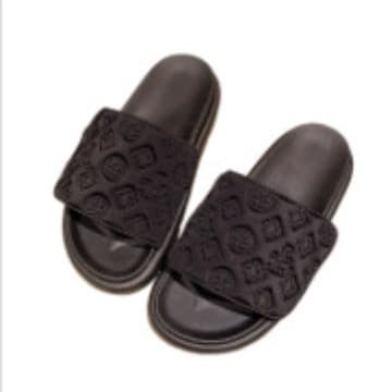 Dép nữ quai ngang uđế xuồng cho cô nàng cá tính, phong cách trẻ trung năng động trend