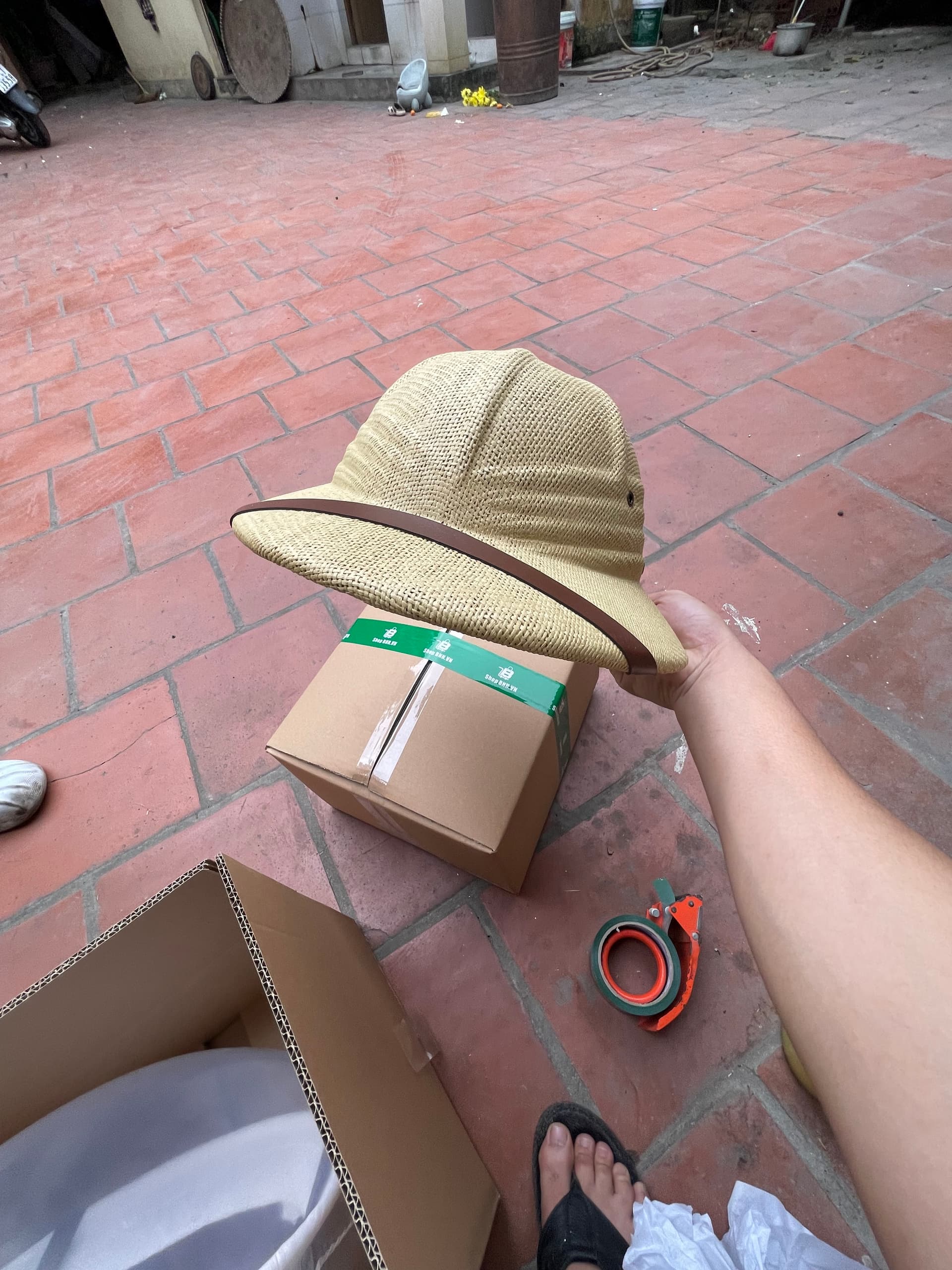 Mũ Cói Vành Rộng Nam Nữ – Thoáng Mát, Chống Nắng, Phong Cách Hàn Quốc