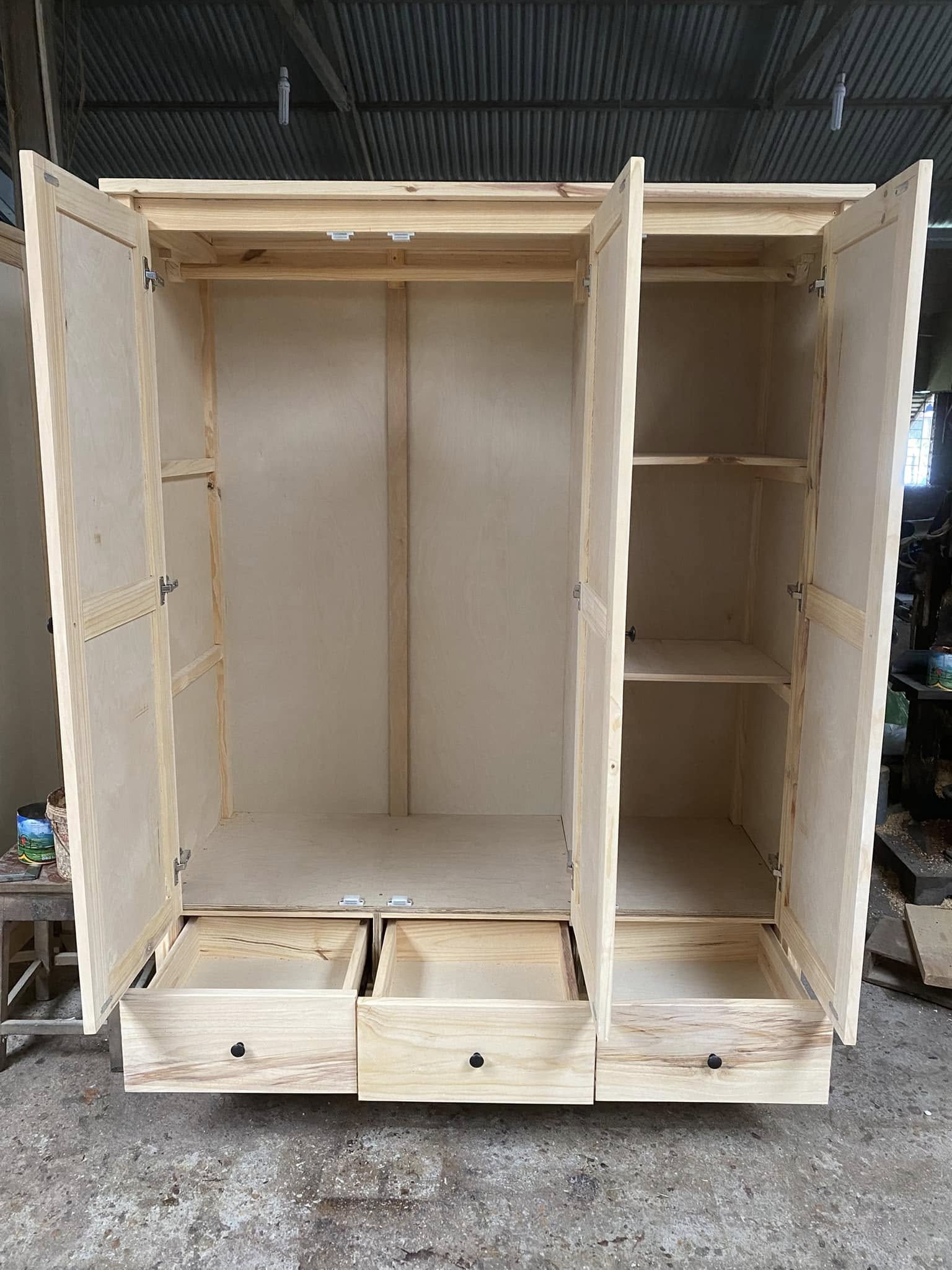 Tủ áo 3 cánh: 1,55m x 1,97m x 0,6m không gian lưu trữ rộng rãi