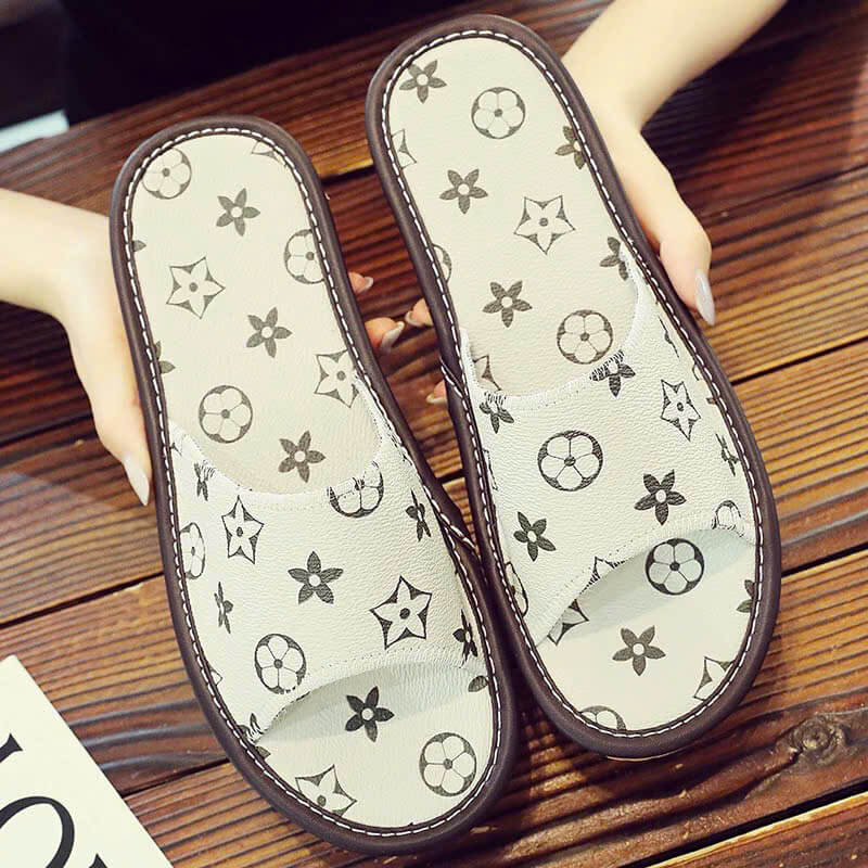 Dép L V Mẫu SANDAL DA siêu nhẹ QUẢNG CHÂU mới nhất 