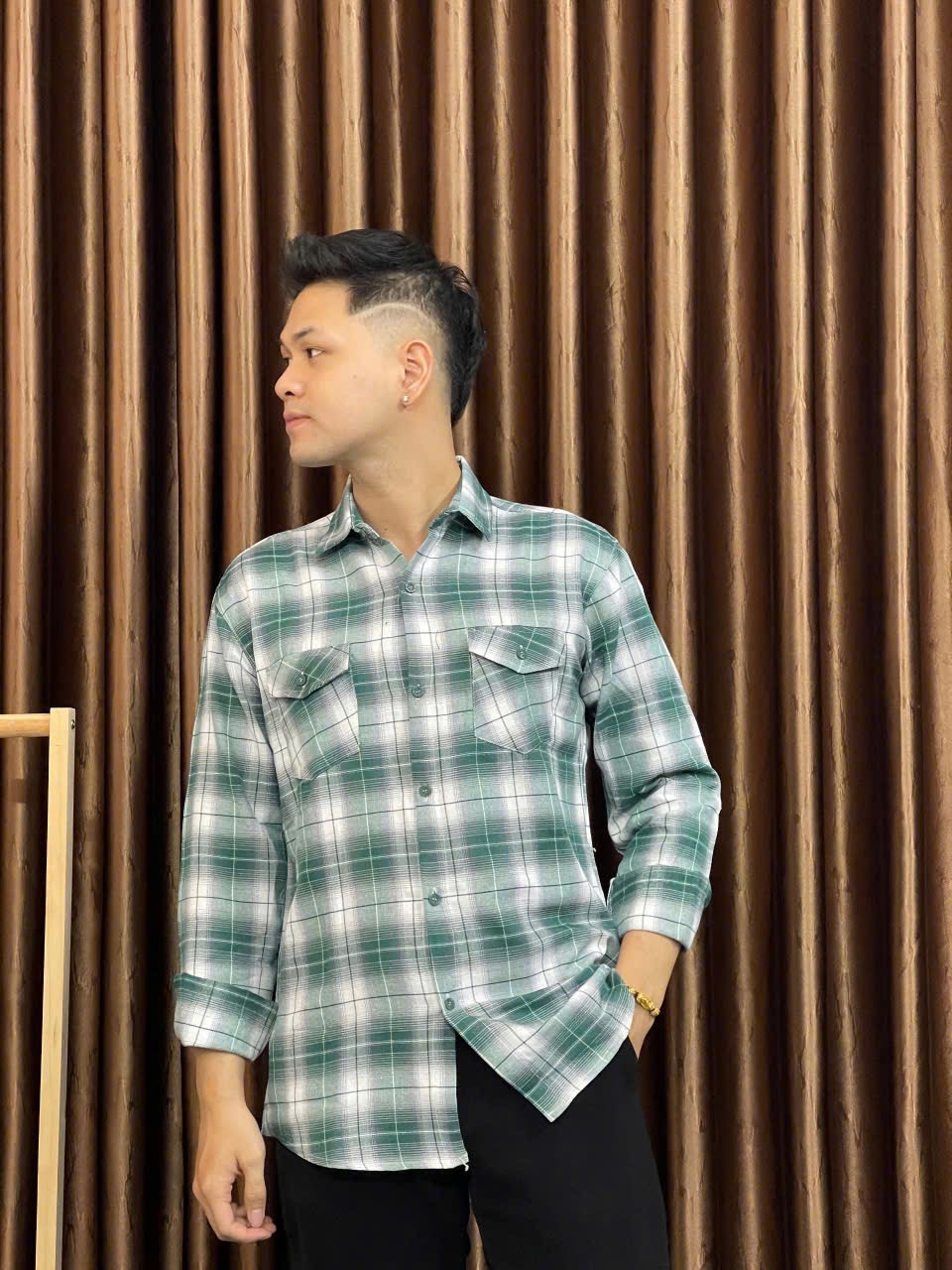 Áo sơ mi kẻ xanh dài tay thanh lịch sang trọng
