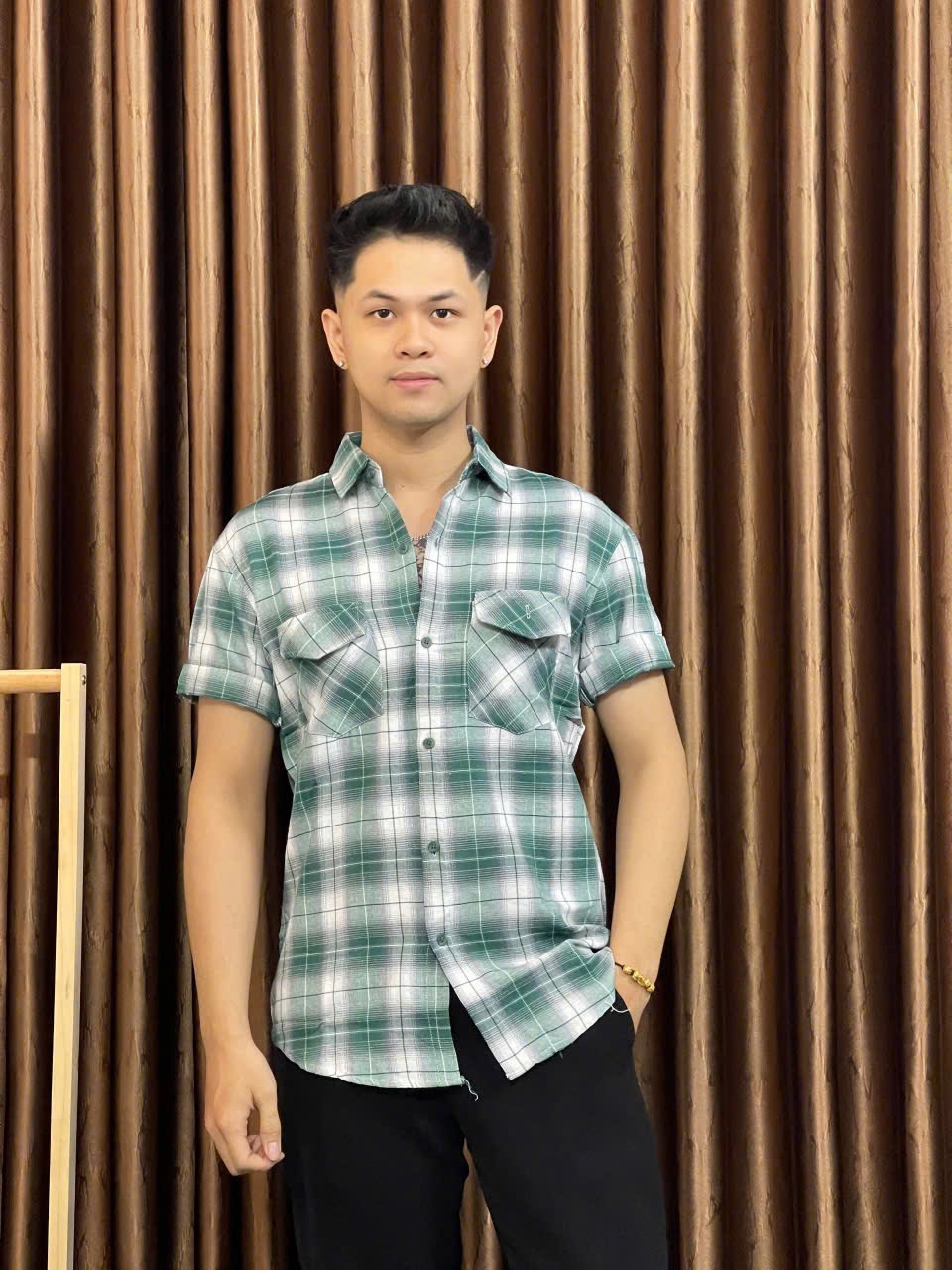 Áo sơ mi kẻ xanh ngắn tay thanh lịch sang trọng