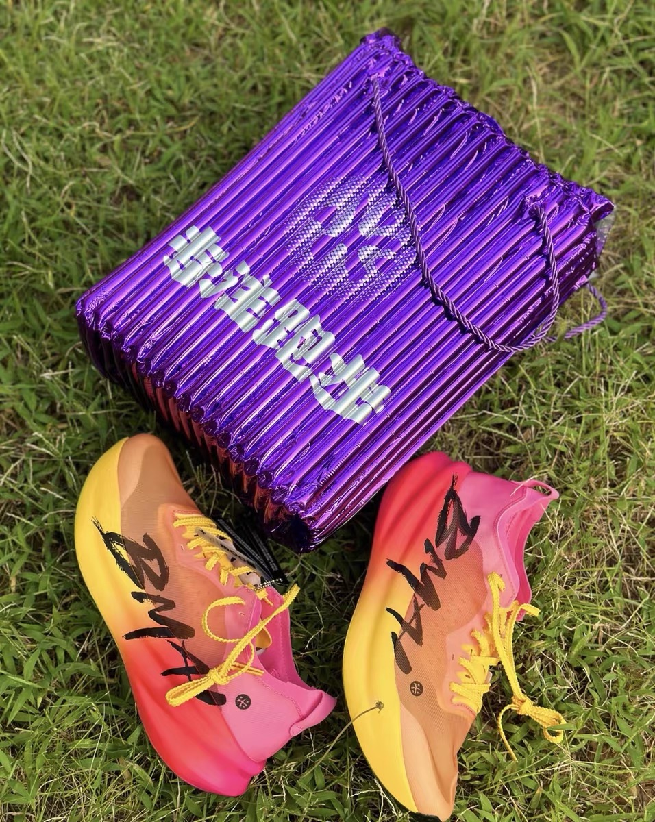 Giày Chạy Bộ marathon Bmai Turbo 3.0 full carbon vàng hồng