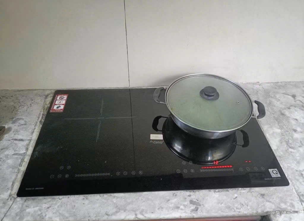 Bếp từ đôi kính cường lực cảm ứng đa năng  Amey