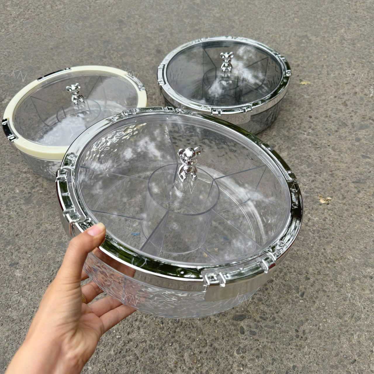 Khay mứt Tết tròn sang trọng đón năm mới