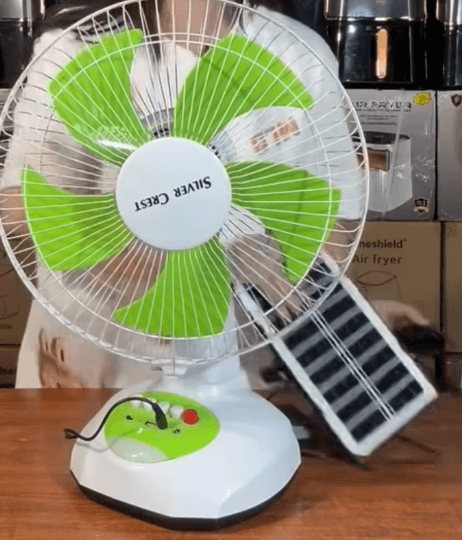 Quạt tích điện kết hợp dùng năng lượng mặt trời Easy Power [TẶNG KÈM ĐÈN LED VÀ SẠC PIN NLMT